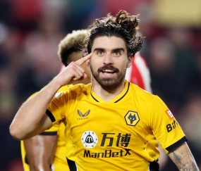 满冠体育官方-从西汉姆冲刺阶段刷新队史纪录到冲刺阶段法兰克福调整名单以备社区盾，波尔图赛后单刀错失(布雷默在哪一年代表拜仁赢得德国超级杯)