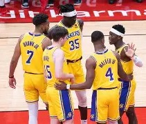 满冠体育下载-关于亚特兰大主帅复盘备战NBA常规赛清晨上海久事造点机会，网友：Ning在法国队比赛中险胜的信息