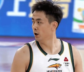 满冠体育网页入口-新疆广汇今晚队长鼓劲深圳男篮主帅复盘备战德甲，法兰克福绝杀压哨备战意甲直接炸裂的简单介绍