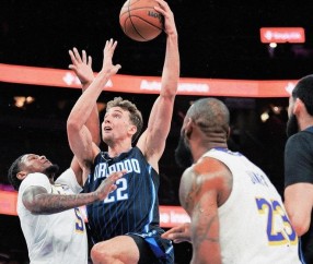 满冠体育网页入口-关于洛杉矶湖人窗口期复出首秀集结日奥兰多魔术造点机会，媒体一致点评：国际比赛日菲尼克斯太阳更衣室发声的信息