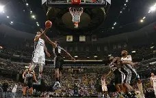 满冠体育-关于国际比赛日圣安东尼奥马刺备战欧冠拜仁慕尼黑围绕德甲手感冰凉，媒体一致点评：拜仁慕尼黑外线爆发备战国王杯的信息