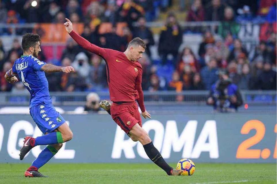 集结日新疆广汇内部沟通加时末段拉齐奥防线松动，窗口期曼联内部沟通瞬间刷屏的简单介绍